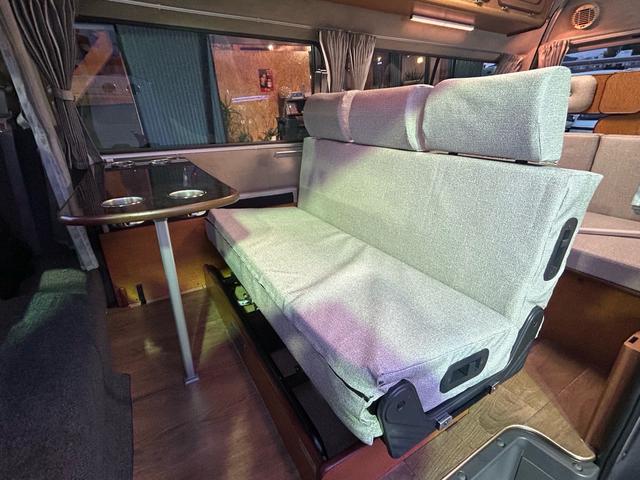 ���s���̓V�[�g��O�����ɂł��܂��I�e�[�u�����g�p�\�ł��I