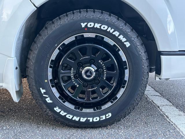 ハイエースバン レクビィ プラスDDスーペリア DT4WD 常設2段ベッド/マルチルーム/12Vクーラー/リチウムバッテリ300A/60A走行充電/1500Wインバーター/FFヒーター/MAXFAN/リアTV/サブナビSW/社外アルミホイール/アルパインナビ(38枚目)