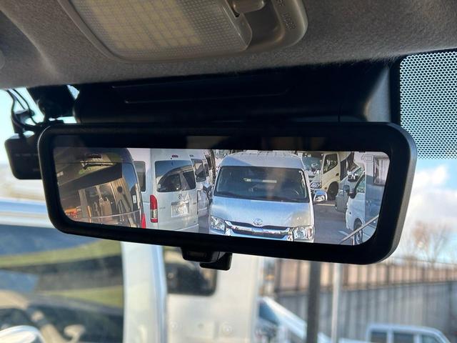 ハイエースバン レクビィ プラスDDスーペリア DT4WD 常設2段ベッド/マルチルーム/12Vクーラー/リチウムバッテリ300A/60A走行充電/1500Wインバーター/FFヒーター/MAXFAN/リアTV/サブナビSW/社外アルミホイール/アルパインナビ(48枚目)