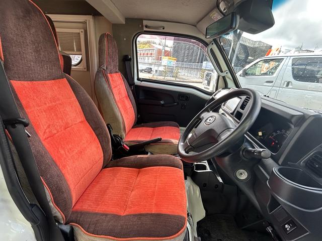 ハイゼットトラック 　ポップアップルーフ／二段ベッド／ＦＦヒーター／先進安全装備／スマートアシスト／１オーナー／外部充電／アウターシャワー／リアＴＶ／ナビサブ切替スイッチ／カロッツェリア製メモリーナビ／ＥＴＣ／（43枚目）