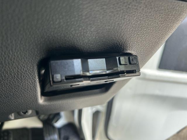 ハイゼットトラック 　ポップアップルーフ／二段ベッド／ＦＦヒーター／先進安全装備／スマートアシスト／１オーナー／外部充電／アウターシャワー／リアＴＶ／ナビサブ切替スイッチ／カロッツェリア製メモリーナビ／ＥＴＣ／（50枚目）