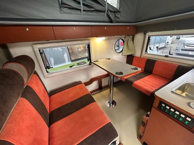 ハイゼットトラック 　ポップアップルーフ／二段ベッド／ＦＦヒーター／先進安全装備／スマートアシスト／１オーナー／外部充電／アウターシャワー／リアＴＶ／ナビサブ切替スイッチ／カロッツェリア製メモリーナビ／ＥＴＣ／（52枚目）