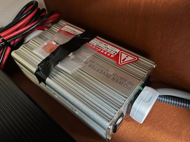 ハイゼットトラック 　ポップアップルーフ／二段ベッド／ＦＦヒーター／先進安全装備／スマートアシスト／１オーナー／外部充電／アウターシャワー／リアＴＶ／ナビサブ切替スイッチ／カロッツェリア製メモリーナビ／ＥＴＣ／（60枚目）