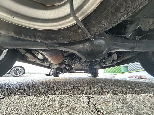 ハイゼットトラック 　ポップアップルーフ／二段ベッド／ＦＦヒーター／先進安全装備／スマートアシスト／１オーナー／外部充電／アウターシャワー／リアＴＶ／ナビサブ切替スイッチ／カロッツェリア製メモリーナビ／ＥＴＣ／（68枚目）