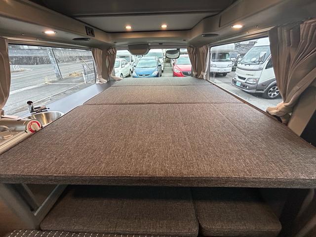 ＮＶ３５０キャラバンバン アネックス　コンポーザー　ポップアップルーフ／１オーナー／ＦＦヒーター／ナビサブ切替スイッチ／シンク／走行充電器／外部充電器／外部電源／サブバッテリー／衝突軽減ブレーキ／ＳＤナビ／ＥＴＣ／ドライブレコーダー／（13枚目）