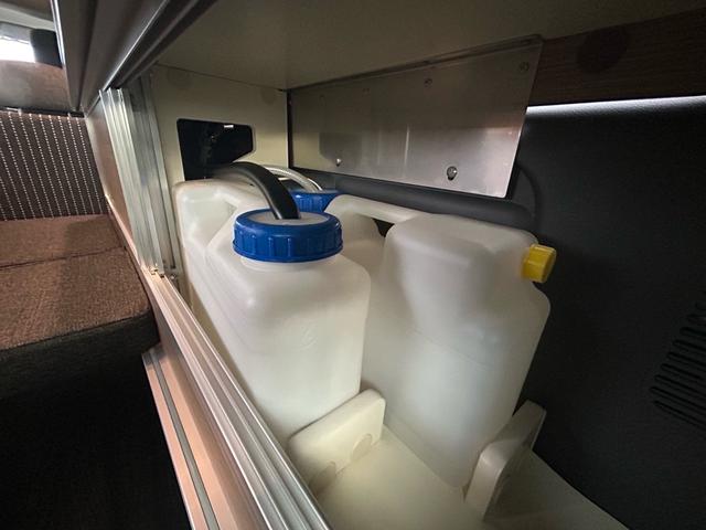 ＮＶ３５０キャラバンバン アネックス　コンポーザー　ポップアップルーフ／１オーナー／ＦＦヒーター／ナビサブ切替スイッチ／シンク／走行充電器／外部充電器／外部電源／サブバッテリー／衝突軽減ブレーキ／ＳＤナビ／ＥＴＣ／ドライブレコーダー／（60枚目）