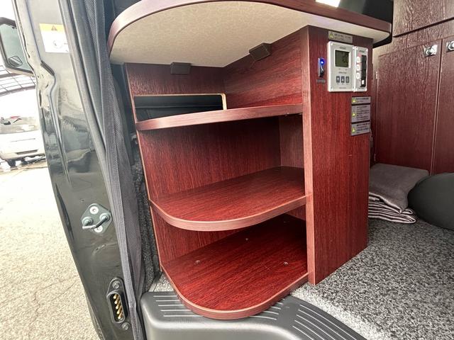 �G���g�����X�t�߂ɂ͉��ʔ����������܂��I