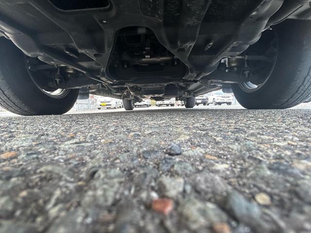 ハイエースバン 　ＦＯＣＳ　ＤＳコンパクトナローハイルーフ／８名乗車／ＦＦヒーター／１５００Ｗインバーター／ツインサブバッテリー／サイドオーニング／走行充電器／外部充電器／外部電源／クルコン／メモリーナビ／ＥＴＣ（68枚目）