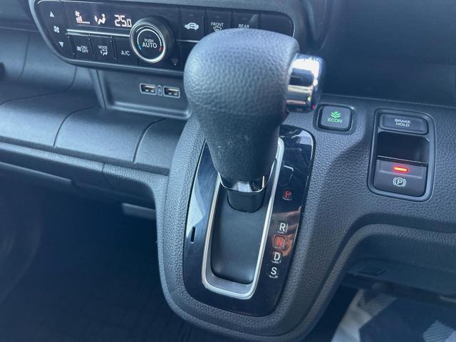 Ｎ－ＷＧＮカスタム Ｌホンダセンシング　ＡＬＰＩＮＥ製ナビ　禁煙　衝突軽減ブレーキ　誤発進抑制機能　先行車発進お知らせ機能　標識認識機能　車線逸脱警報　オートハイビーム　バックカメラ　ＥＴＣ　Ｂｌｕｅｔｏｏｔｈ再生　シートヒーター　地デジ（20枚目）