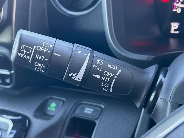 Ｎ－ＷＧＮカスタム Ｌホンダセンシング　ＡＬＰＩＮＥ製ナビ　禁煙　衝突軽減ブレーキ　誤発進抑制機能　先行車発進お知らせ機能　標識認識機能　車線逸脱警報　オートハイビーム　バックカメラ　ＥＴＣ　Ｂｌｕｅｔｏｏｔｈ再生　シートヒーター　地デジ（29枚目）