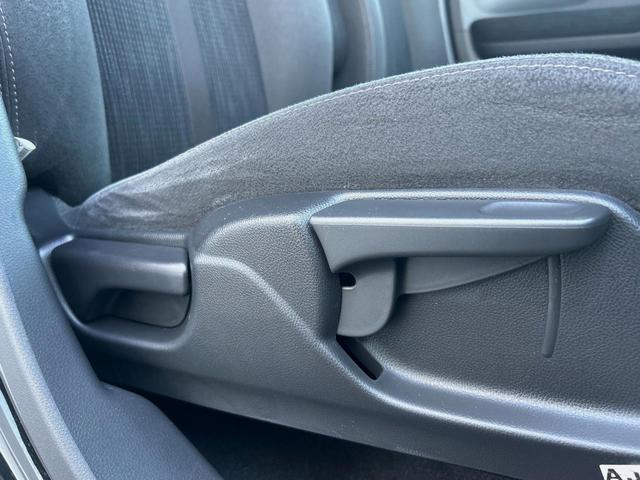 Ｎ－ＷＧＮカスタム Ｌホンダセンシング　ＡＬＰＩＮＥ製ナビ　禁煙　衝突軽減ブレーキ　誤発進抑制機能　先行車発進お知らせ機能　標識認識機能　車線逸脱警報　オートハイビーム　バックカメラ　ＥＴＣ　Ｂｌｕｅｔｏｏｔｈ再生　シートヒーター　地デジ（32枚目）