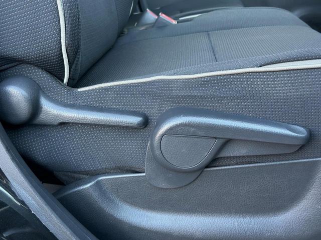 ムーヴコンテ カスタム RS ターボ 純正ナビ 禁煙車 地デジTV DVD再生 運転席パワーシート オートエアコン スマートキー HIDヘッドライト 盗難防止装置 15インチアルミ フォグライト ウィンカーミラー シートリフター(6枚目)