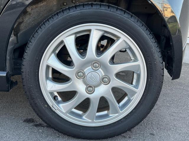 ムーヴコンテ カスタム RS ターボ 純正ナビ 禁煙車 地デジTV DVD再生 運転席パワーシート オートエアコン スマートキー HIDヘッドライト 盗難防止装置 15インチアルミ フォグライト ウィンカーミラー シートリフター(25枚目)