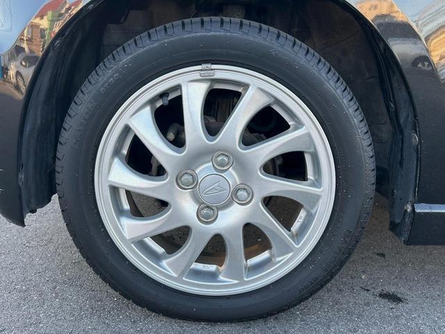 ムーヴコンテ カスタム RS ターボ 純正ナビ 禁煙車 地デジTV DVD再生 運転席パワーシート オートエアコン スマートキー HIDヘッドライト 盗難防止装置 15インチアルミ フォグライト ウィンカーミラー シートリフター(26枚目)