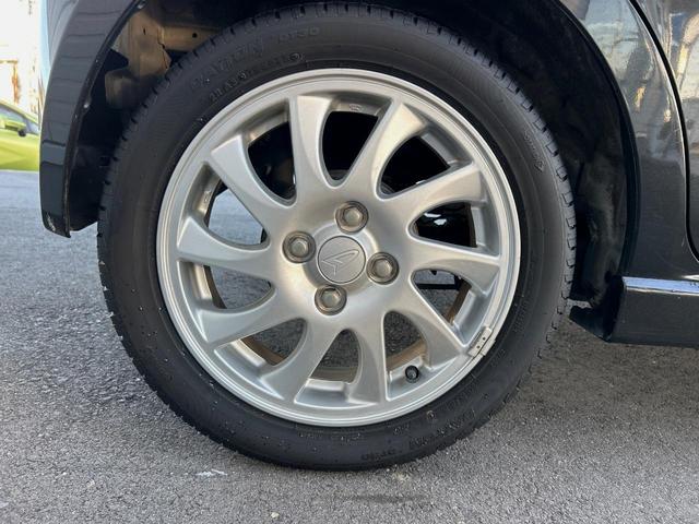 ムーヴコンテ カスタム RS ターボ 純正ナビ 禁煙車 地デジTV DVD再生 運転席パワーシート オートエアコン スマートキー HIDヘッドライト 盗難防止装置 15インチアルミ フォグライト ウィンカーミラー シートリフター(27枚目)