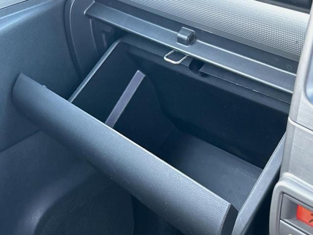 ムーヴコンテ カスタム RS ターボ 純正ナビ 禁煙車 地デジTV DVD再生 運転席パワーシート オートエアコン スマートキー HIDヘッドライト 盗難防止装置 15インチアルミ フォグライト ウィンカーミラー シートリフター(40枚目)