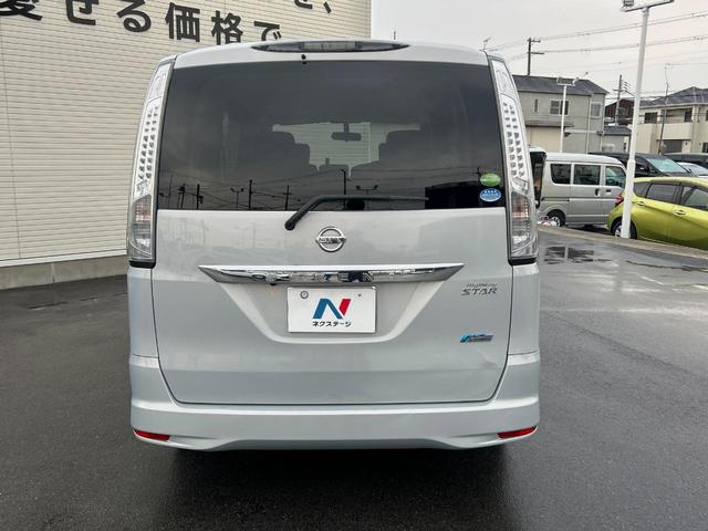 セレナ ハイウェイスター　Ｓ－ハイブリッド　Ｖセレクション　純正ナビ　禁煙　両側電動スライドドア　ＥＴＣ　クルーズコントロール　ＨＩＤヘッドライト　バックカメラ　１６インチアルミ　アイドリングストップ　オートライト　フォグライト　スマートキー　プッシュスタート（15枚目）