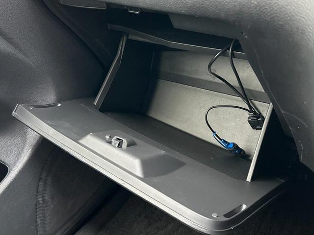 セレナ ハイウェイスター　Ｓ－ハイブリッド　Ｖセレクション　純正ナビ　禁煙　両側電動スライドドア　ＥＴＣ　クルーズコントロール　ＨＩＤヘッドライト　バックカメラ　１６インチアルミ　アイドリングストップ　オートライト　フォグライト　スマートキー　プッシュスタート（40枚目）