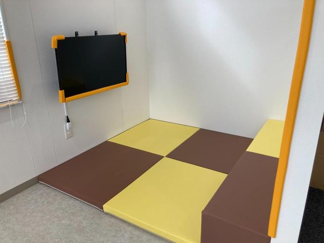 セレナ ハイウェイスター　Ｓ－ハイブリッド　Ｖセレクション　純正ナビ　禁煙　両側電動スライドドア　ＥＴＣ　クルーズコントロール　ＨＩＤヘッドライト　バックカメラ　１６インチアルミ　アイドリングストップ　オートライト　フォグライト　スマートキー　プッシュスタート（69枚目）