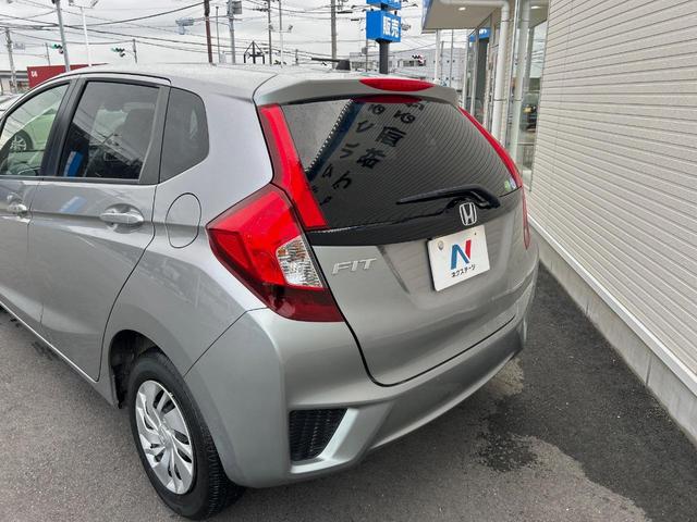 フィット １３Ｇ・Ｆパッケージ　純正ナビ　禁煙　バックカメラ　衝突軽減ブレーキ　誤発進抑制機能　アイドリングストップ　Ｂｌｕｅｔｏｏｔｈ再生　ＤＶＤ再生　地デジＴＶ　シートリフター　スマートキー　プッシュスタート　横滑り防止装置（37枚目）