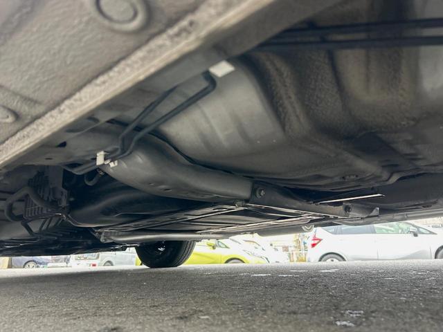 フィット １３Ｇ・Ｆパッケージ　純正ナビ　禁煙　バックカメラ　衝突軽減ブレーキ　誤発進抑制機能　アイドリングストップ　Ｂｌｕｅｔｏｏｔｈ再生　ＤＶＤ再生　地デジＴＶ　シートリフター　スマートキー　プッシュスタート　横滑り防止装置（40枚目）