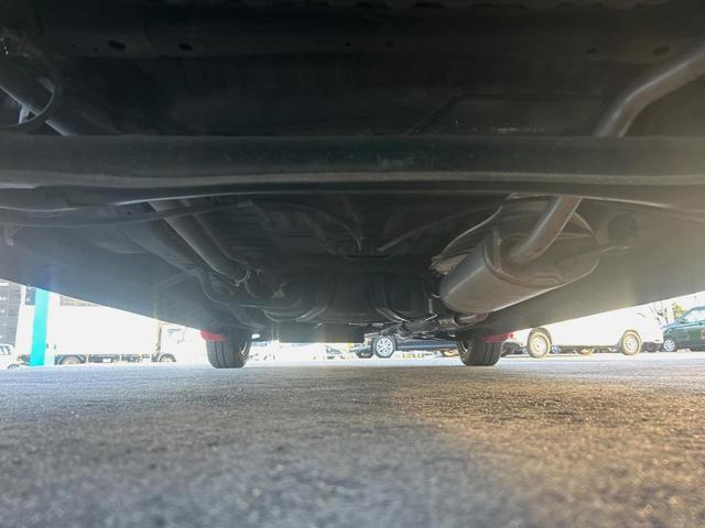 Ｎ－ＯＮＥ スタンダード・Ｌ　純正ナビ　衝突軽減ブレーキ　ＥＴＣ　バックカメラ　禁煙車　Ｂｌｕｅｔｏｏｔｈ再生　地デジＴＶ　ＤＶＤ再生　横滑り防止装置　ＨＩＤヘッドライト　オートライト　オートエアコン　シートリフター（19枚目）