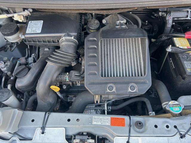 ルーミー カスタムG-T ターボ モデリスタエアロ 純正ナビ 両側電動スライドドア 衝突軽減ブレーキ 誤発進抑制機能 車線逸脱警報  ETC バックカメラ Bluetooth再生 DVD再生 クルーズコントロール(18枚目)