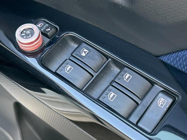 ルーミー カスタムG-T ターボ モデリスタエアロ 純正ナビ 両側電動スライドドア 衝突軽減ブレーキ 誤発進抑制機能 車線逸脱警報  ETC バックカメラ Bluetooth再生 DVD再生 クルーズコントロール(33枚目)