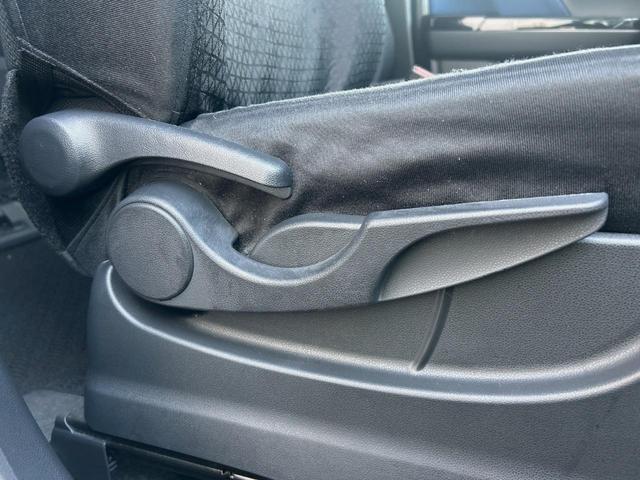 ルーミー カスタムG-T ターボ モデリスタエアロ 純正ナビ 両側電動スライドドア 衝突軽減ブレーキ 誤発進抑制機能 車線逸脱警報  ETC バックカメラ Bluetooth再生 DVD再生 クルーズコントロール(34枚目)