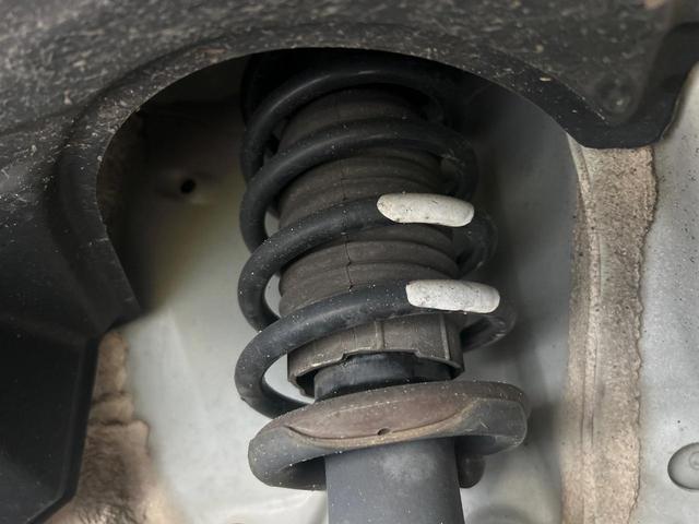 ルーミー カスタムG-T ターボ モデリスタエアロ 純正ナビ 両側電動スライドドア 衝突軽減ブレーキ 誤発進抑制機能 車線逸脱警報  ETC バックカメラ Bluetooth再生 DVD再生 クルーズコントロール(44枚目)