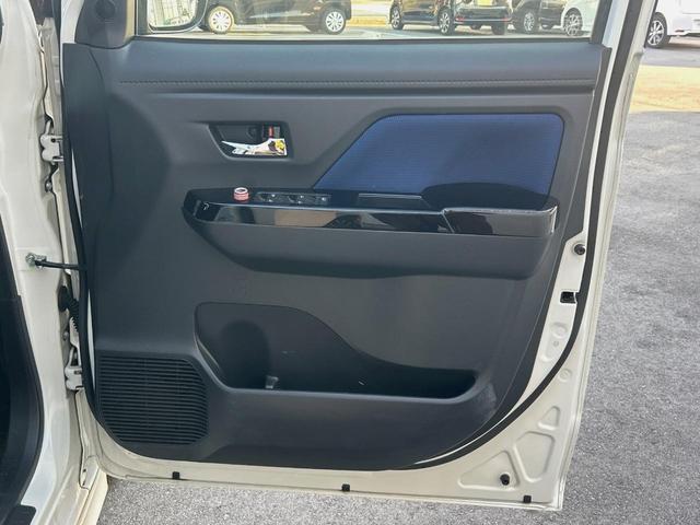 ルーミー カスタムG-T ターボ モデリスタエアロ 純正ナビ 両側電動スライドドア 衝突軽減ブレーキ 誤発進抑制機能 車線逸脱警報  ETC バックカメラ Bluetooth再生 DVD再生 クルーズコントロール(46枚目)