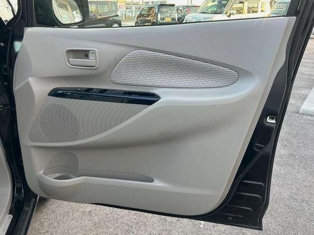 デイズ Ｘ　Ｖセレクション＋セーフティＩＩ　純正ナビ　禁煙　全周囲カメラ　衝突軽減ブレーキ　踏み間違え防止アシスト　Ｂｌｕｅｔｏｏｔｈ再生　ＤＶＤ再生　地デジＴＶ　アイドリングストップ　スマートキー　プッシュスタート　オートエアコン（40枚目）