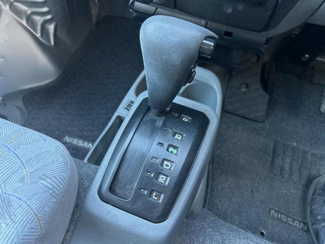 クリッパーバン GL 禁煙車 ETC ポータブルナビ CD再生 パワーウィンドウ プライバシーガラス ヘッドライトレベライザー(19枚目)