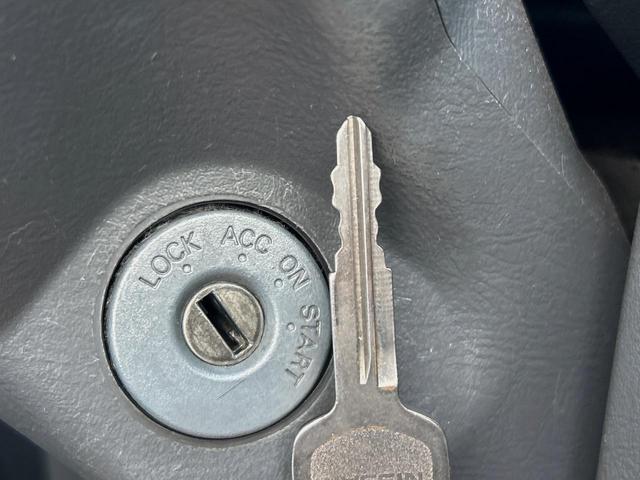 クリッパーバン GL 禁煙車 ETC ポータブルナビ CD再生 パワーウィンドウ プライバシーガラス ヘッドライトレベライザー(20枚目)