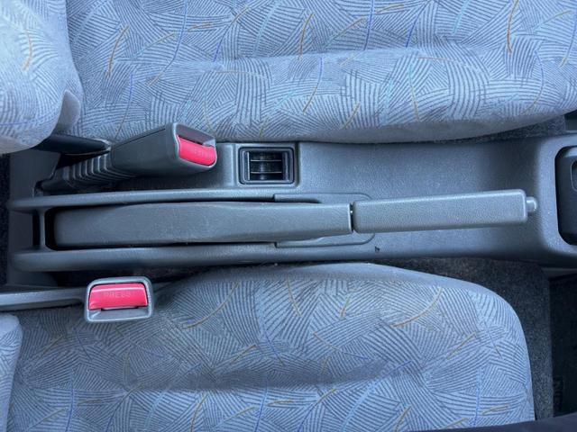 クリッパーバン GL 禁煙車 ETC ポータブルナビ CD再生 パワーウィンドウ プライバシーガラス ヘッドライトレベライザー(38枚目)