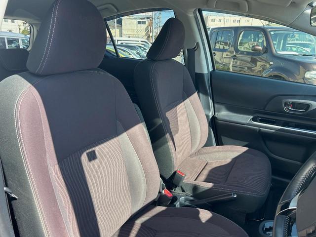 アクア Ｇ　純正ナビ　禁煙　衝突軽減ブレーキ　オートハイビーム　車線逸脱警報　バックカメラ　ＥＴＣ　ＬＥＤヘッドライト　Ｂｌｕｅｔｏｏｔｈ再生　クルーズコントロール　スマートキー　プッシュスタート　オートライト（8枚目）