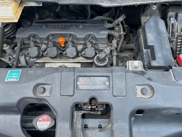 ステップワゴン L 純正ナビ 禁煙 両側電動スライドドア バックカメラ ETC HIDヘッドライト オートライト オートエアコン スマートキー ステアリングスイッチ シートリフター 盗難防止装置 フローリング(19枚目)