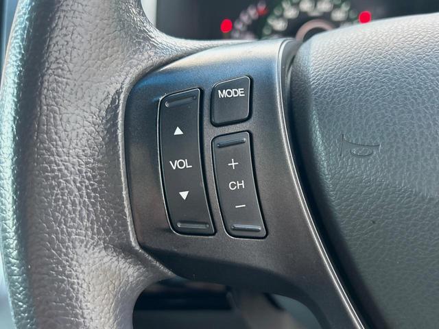 ステップワゴン L 純正ナビ 禁煙 両側電動スライドドア バックカメラ ETC HIDヘッドライト オートライト オートエアコン スマートキー ステアリングスイッチ シートリフター 盗難防止装置 フローリング(26枚目)