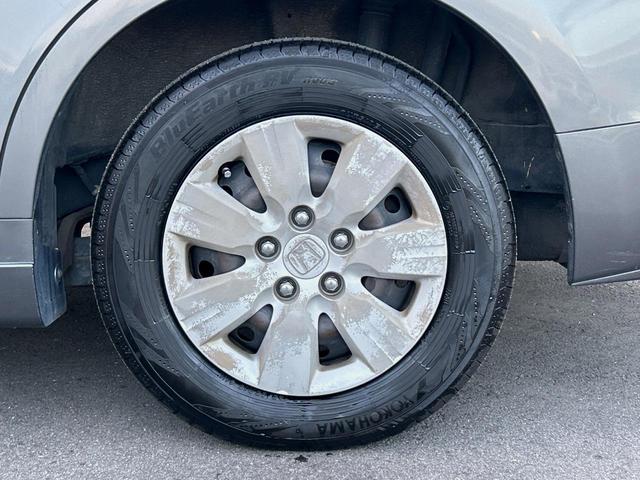 ステップワゴン L 純正ナビ 禁煙 両側電動スライドドア バックカメラ ETC HIDヘッドライト オートライト オートエアコン スマートキー ステアリングスイッチ シートリフター 盗難防止装置 フローリング(34枚目)