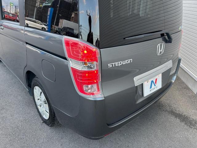 ステップワゴン L 純正ナビ 禁煙 両側電動スライドドア バックカメラ ETC HIDヘッドライト オートライト オートエアコン スマートキー ステアリングスイッチ シートリフター 盗難防止装置 フローリング(38枚目)