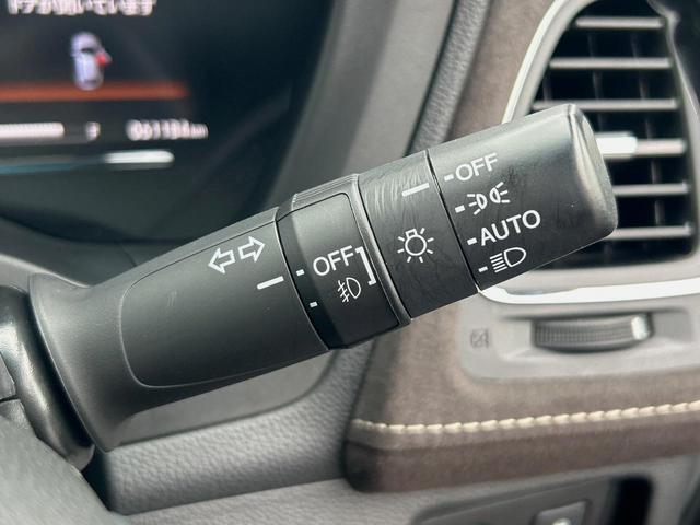 ヴェゼル ハイブリッドRS・ホンダセンシング 純正ナビ 衝突軽減ブレーキ レーダークルーズ 誤発進抑制機能 車線逸脱警報 先行車発進お知らせ機能 標識認識機能 ETC Bluetooth再生 DVD再生 バックカメラ シートヒーター 地デジTV(30枚目)