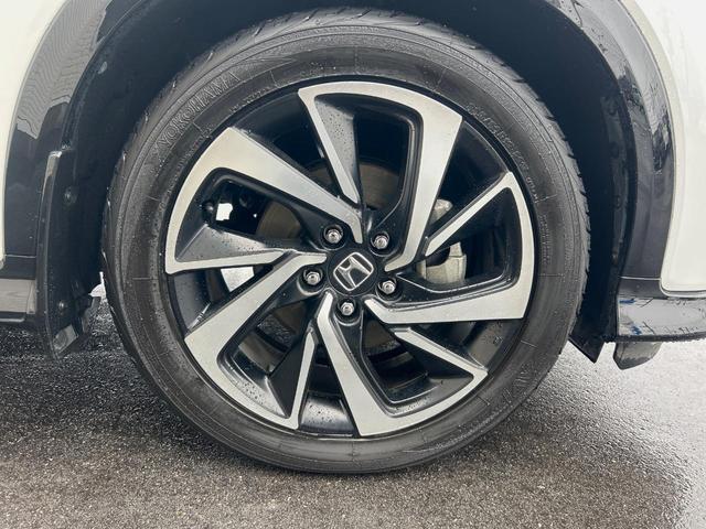 ヴェゼル ハイブリッドRS・ホンダセンシング 純正ナビ 衝突軽減ブレーキ レーダークルーズ 誤発進抑制機能 車線逸脱警報 先行車発進お知らせ機能 標識認識機能 ETC Bluetooth再生 DVD再生 バックカメラ シートヒーター 地デジTV(37枚目)