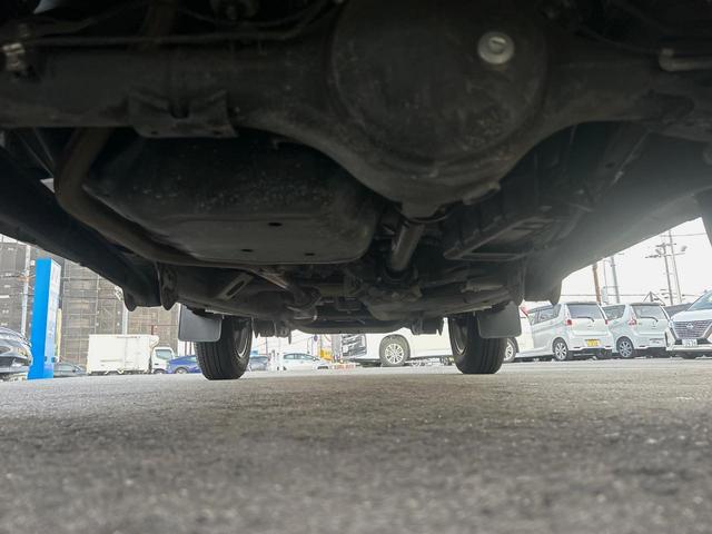 ジムニー XC Strada製ナビゲーション 禁煙車 衝突軽減ブレーキ 車線逸脱警報 先行車発進お知らせ機能 オートハイビーム 標識認識機能 ETC バックカメラ シートヒーター LEDヘッドライト(15枚目)