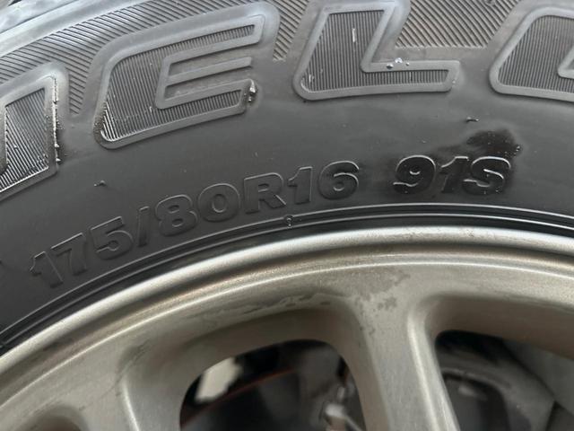 ジムニー XC Strada製ナビゲーション 禁煙車 衝突軽減ブレーキ 車線逸脱警報 先行車発進お知らせ機能 オートハイビーム 標識認識機能 ETC バックカメラ シートヒーター LEDヘッドライト(30枚目)