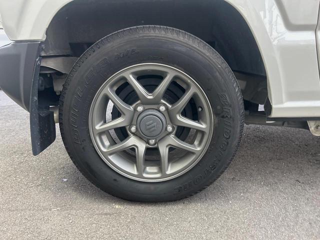 ジムニー XC Strada製ナビゲーション 禁煙車 衝突軽減ブレーキ 車線逸脱警報 先行車発進お知らせ機能 オートハイビーム 標識認識機能 ETC バックカメラ シートヒーター LEDヘッドライト(32枚目)