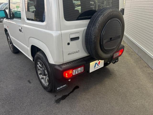 ジムニー XC Strada製ナビゲーション 禁煙車 衝突軽減ブレーキ 車線逸脱警報 先行車発進お知らせ機能 オートハイビーム 標識認識機能 ETC バックカメラ シートヒーター LEDヘッドライト(37枚目)