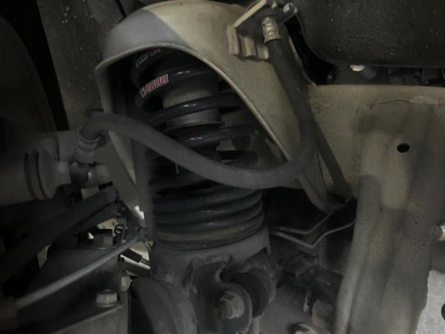 ジムニー XC Strada製ナビゲーション 禁煙車 衝突軽減ブレーキ 車線逸脱警報 先行車発進お知らせ機能 オートハイビーム 標識認識機能 ETC バックカメラ シートヒーター LEDヘッドライト(40枚目)