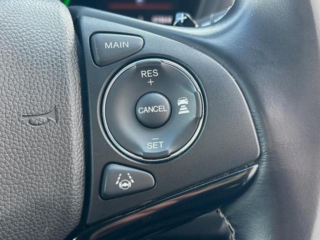 ヴェゼル ハイブリッドＺ・ホンダセンシング　ホンダセンシング／レーダークルーズ／純正ナビ／車線逸脱警報／バックカメラ／ＥＴＣ／ＬＥＤヘッド／前席シートヒーター／デュアルオートエアコン／パドルシフト／ハーフレザー／電子パーキング（6枚目）