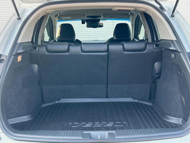 ヴェゼル ハイブリッドＺ・ホンダセンシング　ホンダセンシング／レーダークルーズ／純正ナビ／車線逸脱警報／バックカメラ／ＥＴＣ／ＬＥＤヘッド／前席シートヒーター／デュアルオートエアコン／パドルシフト／ハーフレザー／電子パーキング（10枚目）