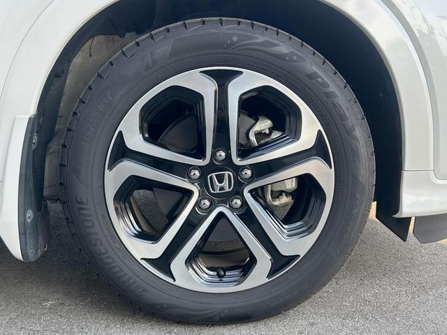 ヴェゼル ハイブリッドＺ・ホンダセンシング　ホンダセンシング／レーダークルーズ／純正ナビ／車線逸脱警報／バックカメラ／ＥＴＣ／ＬＥＤヘッド／前席シートヒーター／デュアルオートエアコン／パドルシフト／ハーフレザー／電子パーキング（13枚目）